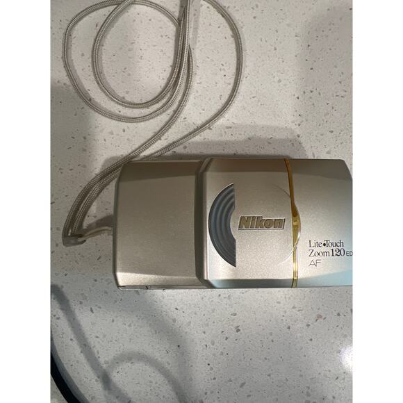 Lot of 4 digital cameras Kodak Easy Share Canon Power Shot Nikon Fuji - Picture 5 of 5